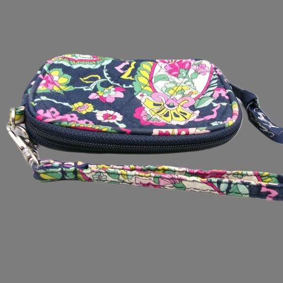 Vera Bradley Tech Case Zip Around Wristlet in Petal Paisley, Retired - Picture 5 of 8